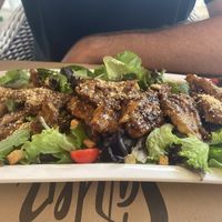 Vegan chicken salad at Sarten in Mallorca