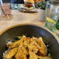 Vegan chicken and vegan burger  at Sarten in Mallorca