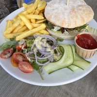 Veganer Burger   at Beachclub Lekker in Vrouwenpolder