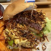 Impossible burger with sweet potato fries (Juicy!) #Veganuary at Be With Years in Kowloon