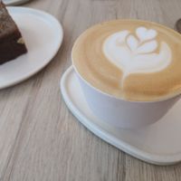 Oat flat white at La Manière in Vigo