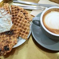 Vegan waffles "Beanteum" (with raisins) at Cafe Beanteum in Seoul