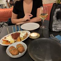 Bravas de boniato, patata y zanahoria. Croquetas de berenjena   at Viva in El Prat De Llobregat
