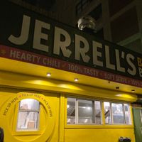  building  at Jerrell's Betr Brgr in New York City