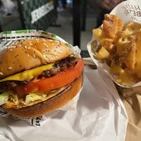 Dang that’s good! Thin beefless patty, melted cheese, lettuce & tomato, crispy fries…all around classic that hits the spot #Veganuary at Jerrell's Betr Brgr in New York City