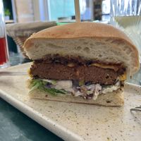 Burger avec steak Heura  at B.Better in Paris