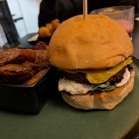 Better burger with smashed potatoes at B.Better in Paris