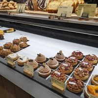 Display case at Land & Monkeys - Turenne in Paris