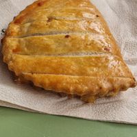 Apple cake  at Land & Monkeys - Turenne in Paris