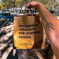 "Bakery approved by the animal world”  at Land & Monkeys - Turenne in Paris