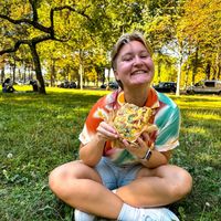 The onion and bacon focaccia  at Land & Monkeys - Turenne in Paris