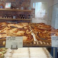 Tarte at Land & Monkeys - Turenne in Paris