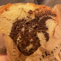 Marbré cake  at Land & Monkeys - Turenne in Paris