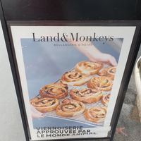 Advertisement at Land & Monkeys - Turenne in Paris