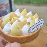 Lemon meringue tartelette at Land & Monkeys - Turenne in Paris