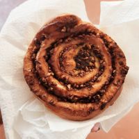 Pecan roll at Land & Monkeys - Turenne in Paris
