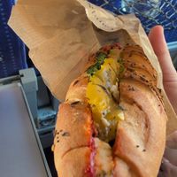 pizza style baguette at Land & Monkeys - Turenne in Paris