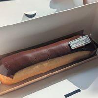 Eclair at Land & Monkeys - Turenne in Paris