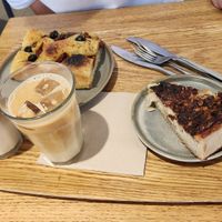  at Land & Monkeys - Turenne in Paris