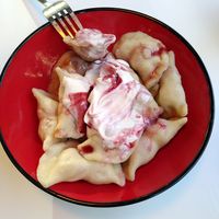 Vegan sweet vareniki with cherries at Aljonuschka in Dresden