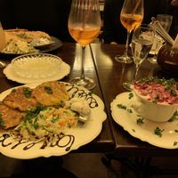 Kartoffelpuffer und Schichtsalat   at Aljonuschka in Dresden