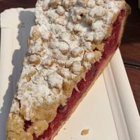 Auch eine tolle wechselne vegane Kuchenauswahl gibts.  at Döringer's Backhaus - Lindenhof 1 in Mannheim