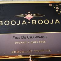 Found in La Vida Vegan in Western Australia (only a couple left in the box😀) at Booja-Booja in Norwich