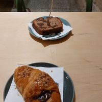 Brioche veg al cioccolato e banana bread  at Shake Café in Florence
