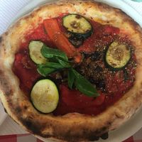 Vegetarian pizza without cheese at Casa Nobile in Lyon