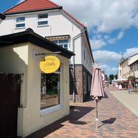 On a most pleasant pedestrian street  at Pontes Vegetarische Küche in Osterholz-scharmbeck