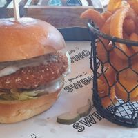 Avocado burger at Swing in Gouda