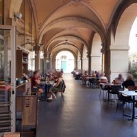 Arcade seating at Piu in Bern