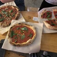 Pizza marinara  at Pizza Hood in Thessaloniki