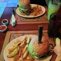 Y olvide sacarle fotos a las BBQ coliflor ball que estaban muy buenas! at Enki in Valdivia