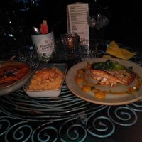 Thaise curry met gebakken rijst (veg) en zalm at Mr Smith's Loft in Groningen