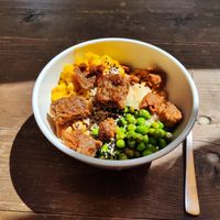 Vegan bowl at Frau Gerolds Garten in Zurich