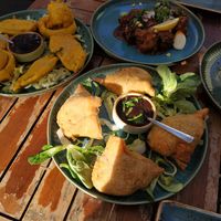 Verschiedene vegane Vorspeisen at Chai Roti in Erlangen