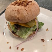 The Beyond Burger (14€) + Vegan Cheese (1,50€) - 4/5. at Ellis Gourmet Burger - Etterbeek in Brussels