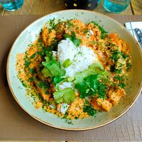Vegan kip met rode Thaise curry en rijst. at 't Schipke aan de Nete in Herenthout