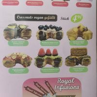 Vegan Crossnuts at Royal Donuts in Moers