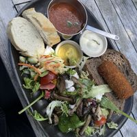Vegan “12 uurtje” for lunch  at Délicat in Hoenderloo