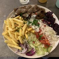 vegan döner plate at Adieu Paris - Döner Chérie in Cologne