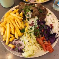 Vegan doner dish at Adieu Paris - Döner Chérie in Cologne