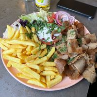 Döner plate  at Adieu Paris - Döner Chérie in Cologne