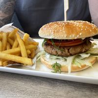 Veganer Burger 🍔  at Restaurant am Piburger See in Oetz