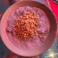 Dessert mit Kochbananen, Tapioka, Reismilch und Erdnüssen  at Chi Thu - Leopoldstraße in Munich