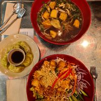Dumplings et bowls 100% Vegan at Chi Thu - Leopoldstraße in Munich
