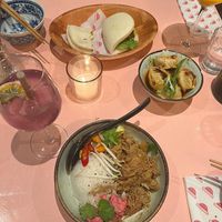 Bao buns, wontons, Indonesia jackfruit 😁 at Veganees in Amsterdam