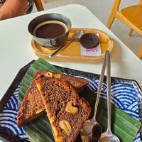 Banana bread and coffee at Veganees in Amsterdam
