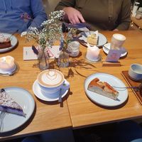 Vegane Kuchenvielfalt, Lebkuchen Latte, Kaffeevariationen und Moccachino :) at Kijamii Kaffee in Witten